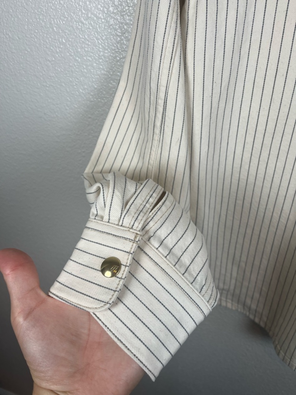 Madewell Denim Classic Button-Up Shirt‎ in Pinstripe Railroad Stripes Rigid - Picture 9 of 9